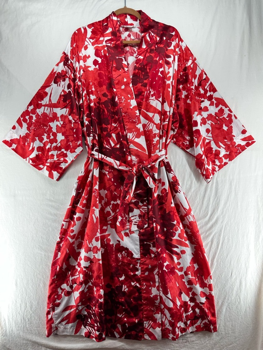 Natori Robe‎ Long Satin Wrap Floral Red White Gold Kimono Maxi Belted Pockets XL - Picture 2 of 7